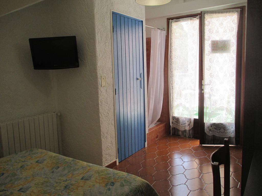 Restaurant Les 3 Chenes 2* Fréjus
