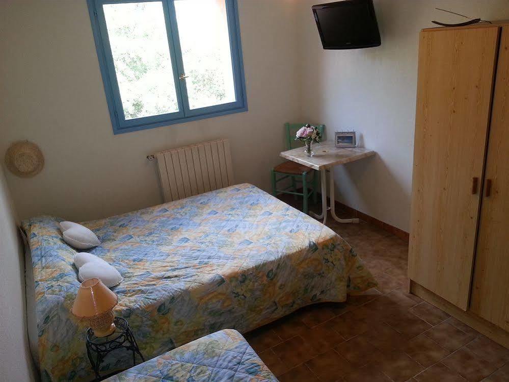 Restaurant Les 3 Chenes Hotel 2*