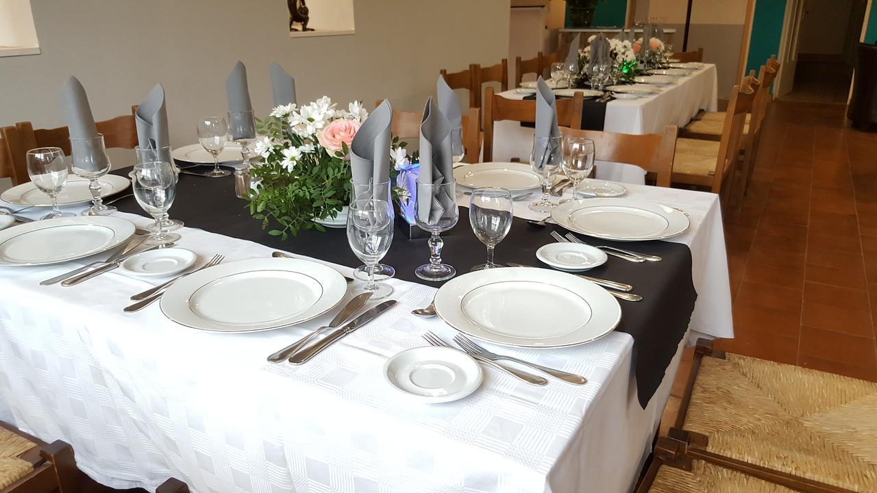 Hotel Restaurant Les 3 Chenes Fréjus