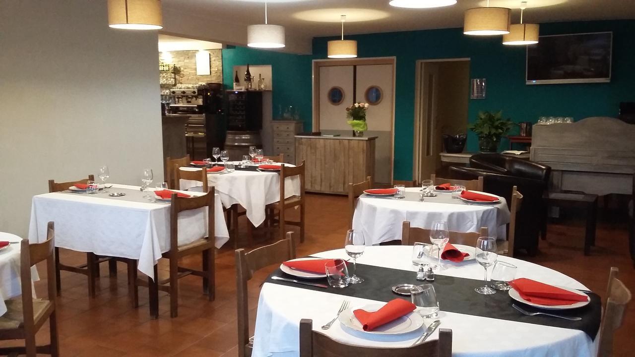 Restaurant Les 3 Chenes 2* Fréjus