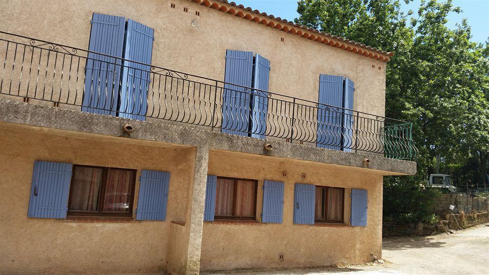 Hotel Restaurant Les 3 Chenes Frejus