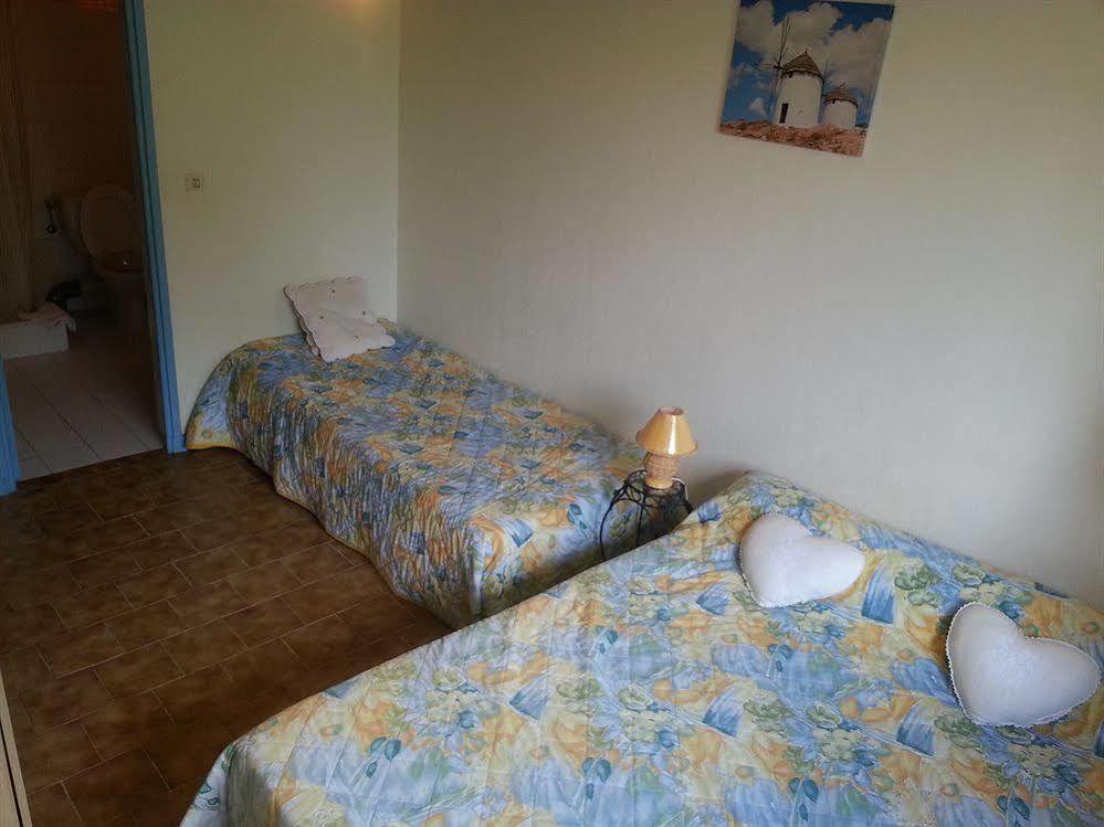 Hotel Restaurant Les 3 Chenes 2*