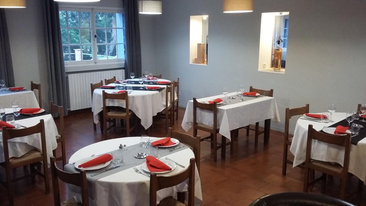 Restaurant Les 3 Chenes 2* Frejus