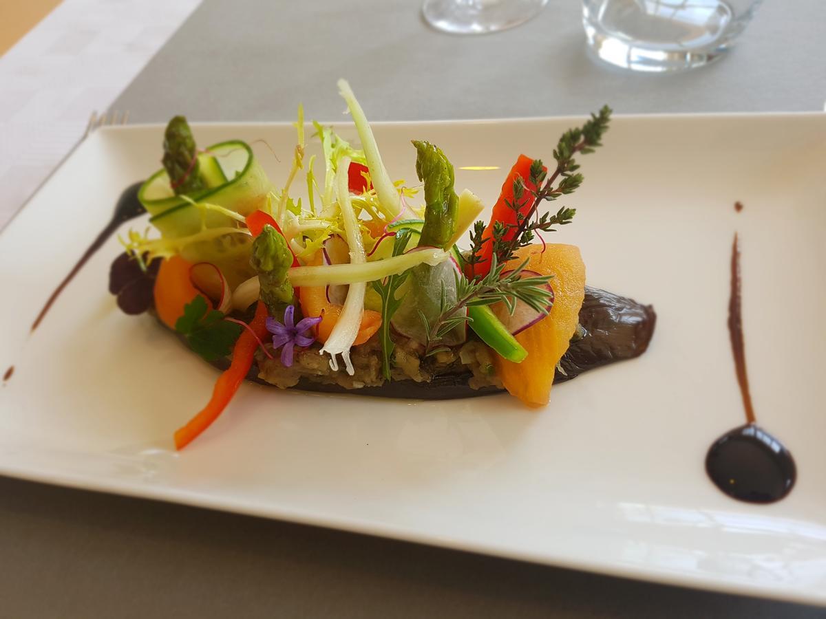 Restaurant Les 3 Chenes 2* Fréjus